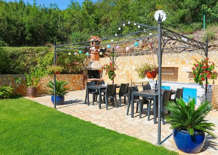 Appartamento Chantal-4 By Interhome *