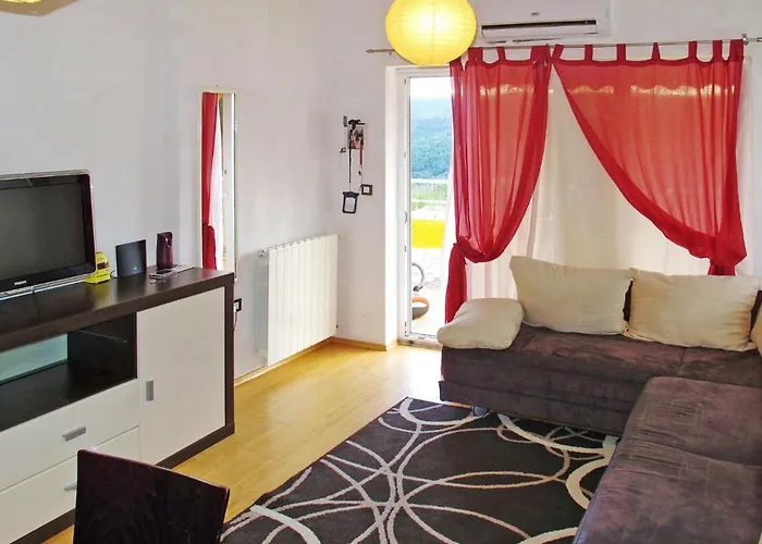 Apartment Chantal-4 By Interhome *