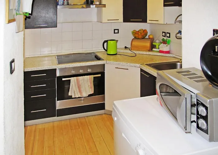 Appartamento Chantal-4 By Interhome *