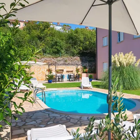 Apartment Chantal - Rac153 By Interhome