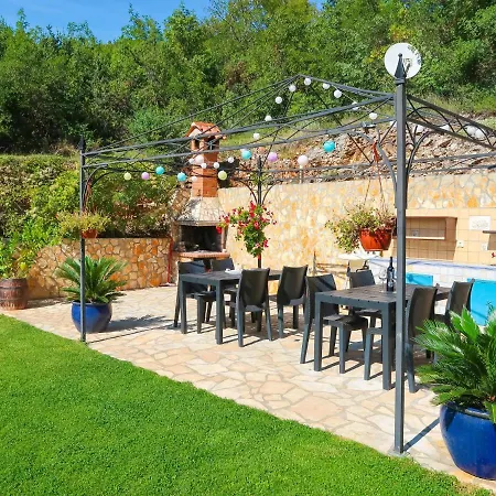 Apartment Chantal - Rac153 By Interhome *
